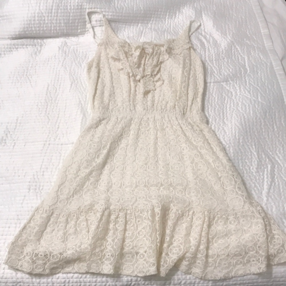 Lace Gianni Bini dress